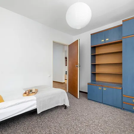 Apartman Family 3 Bedroom With Balcony In Cracow By Renters