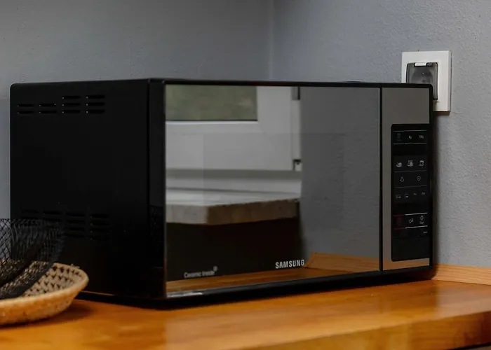 Διαμέρισμα Cozy With Balcony In Cracow By Renters *