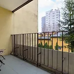 شقة Family 3 Bedroom With Balcony In Cracow By Renters كراكوفيا
