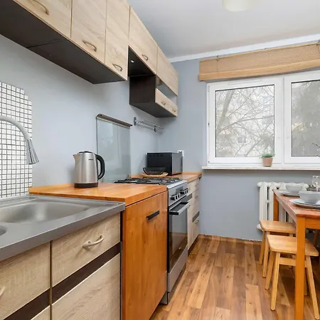 شقة Cozy With Balcony In Cracow By Renters *