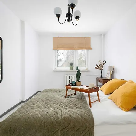 Family 3 Bedroom With Balcony In Cracow By Renters Lejlighed